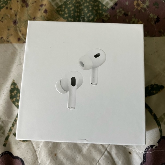 AirPod Pro (2nd Generation) - Picture 4 of 5